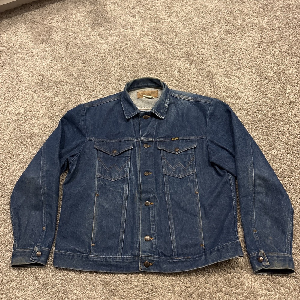 Wrangler Western Men Denim Jacket 74145PW Size Large Vintage Crispy Light Stains